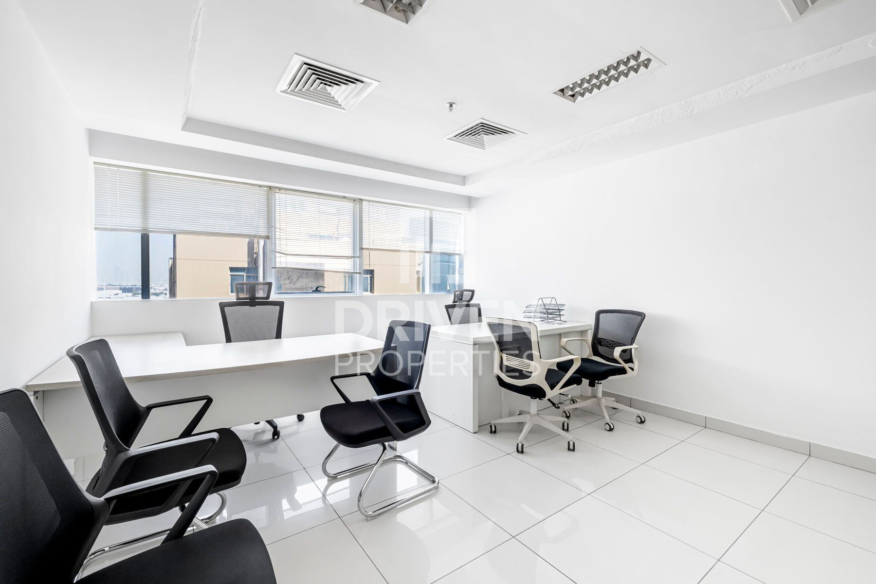 Chiller Free | Near MOE Metro | One Partition