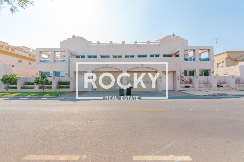 Gorgeous 5 B/R Villa with Private Garden and Pool | Umm Suqeim