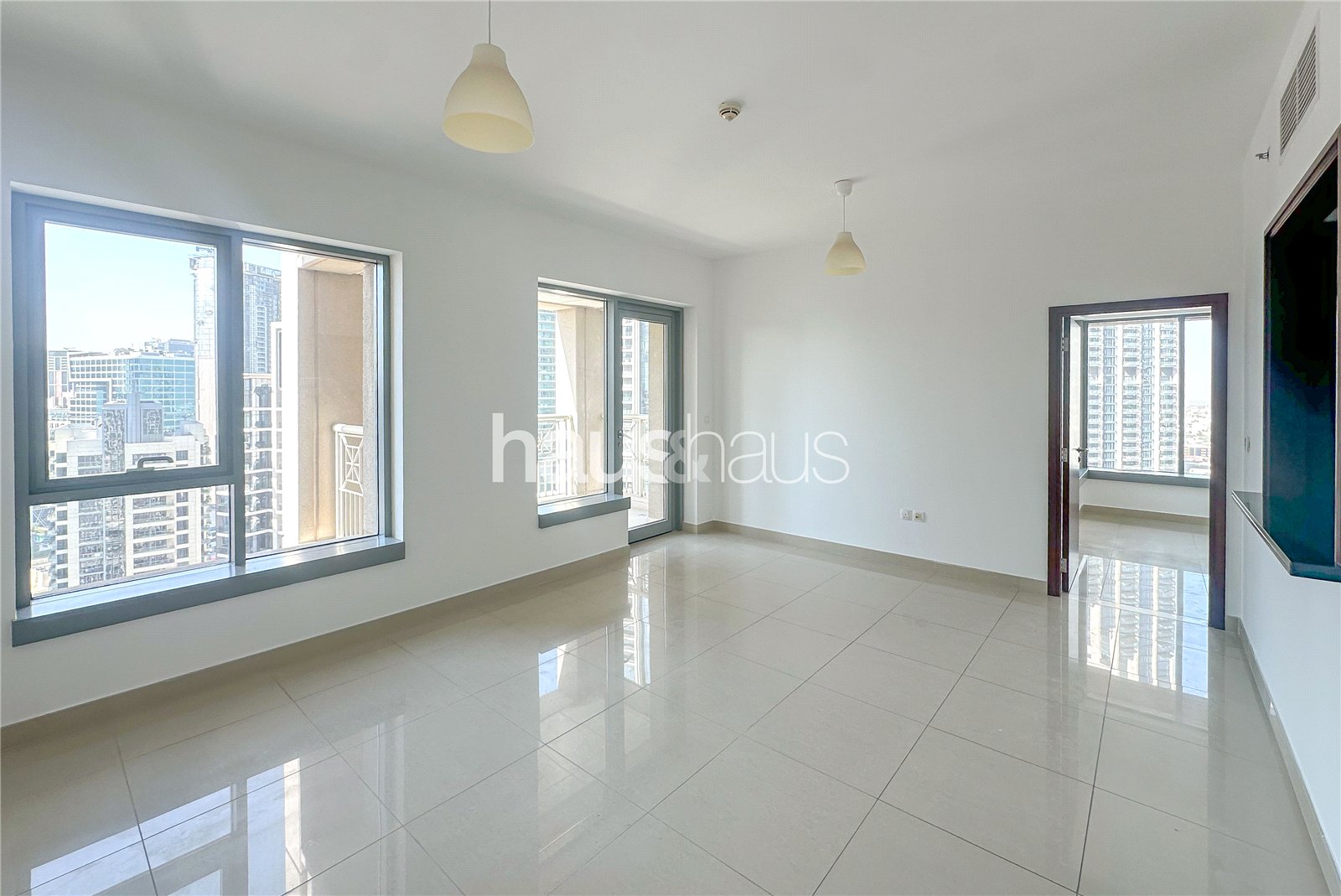 High Floor | Bright Layout | Prime Downtown Blvd