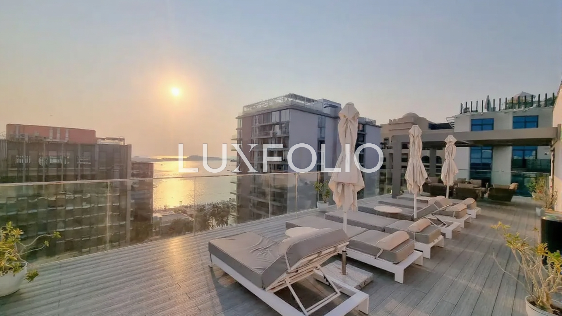 Beach Access | Three Bedroom | High Floor