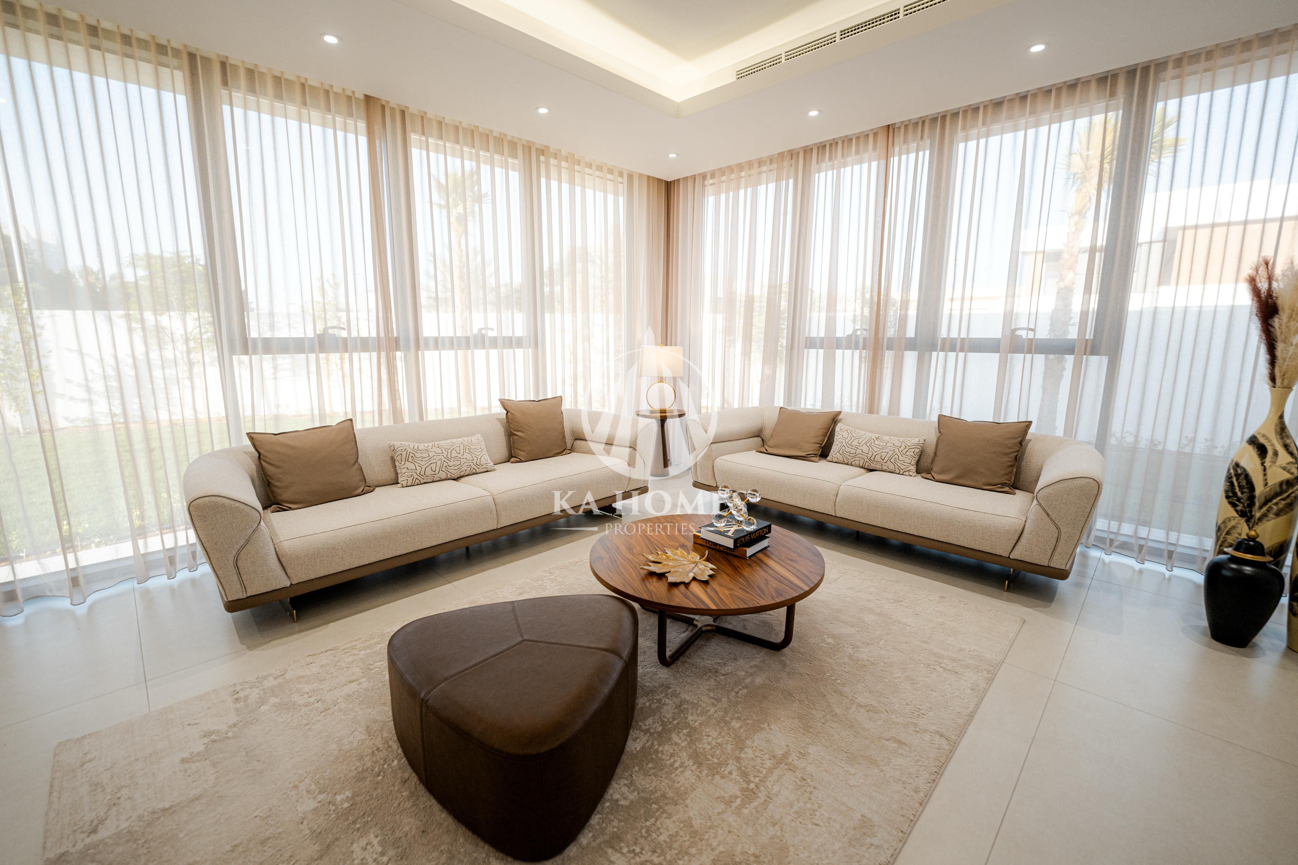 7-year-old detached villa - luxurious living and residence - freehold ownership - discount on registration fees