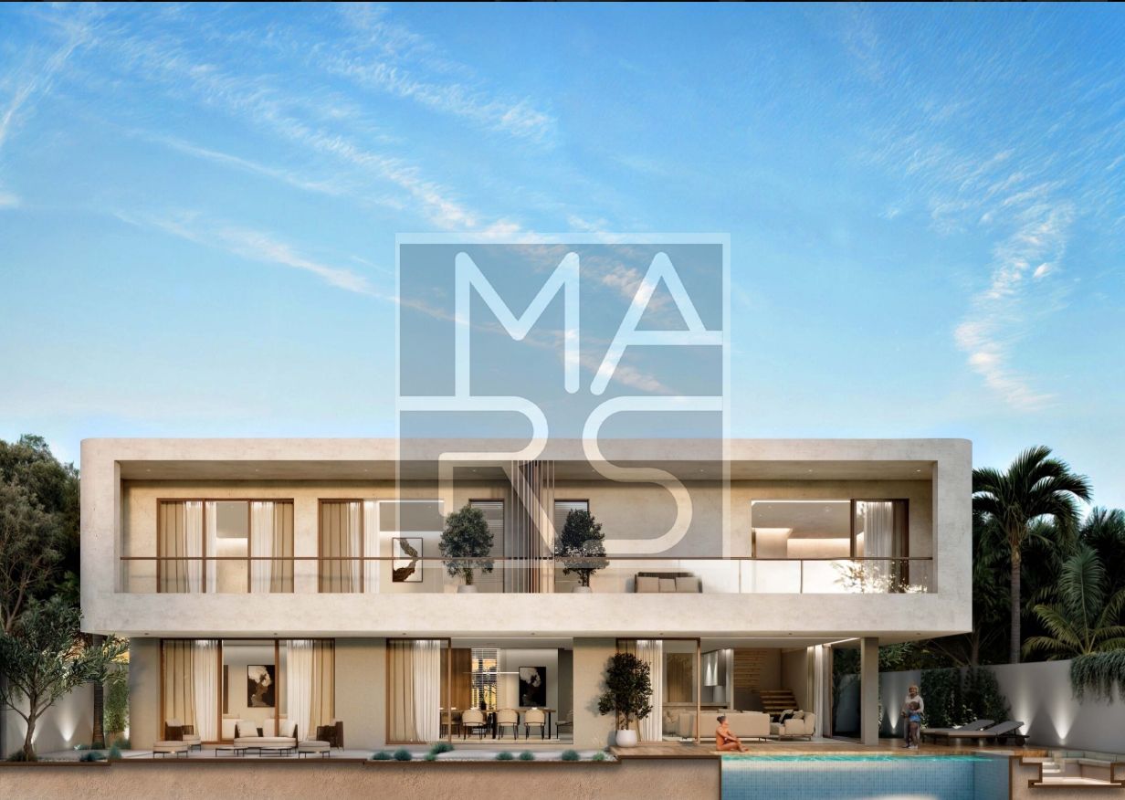 Private 3 Bed Town House Corner with Full Privacy