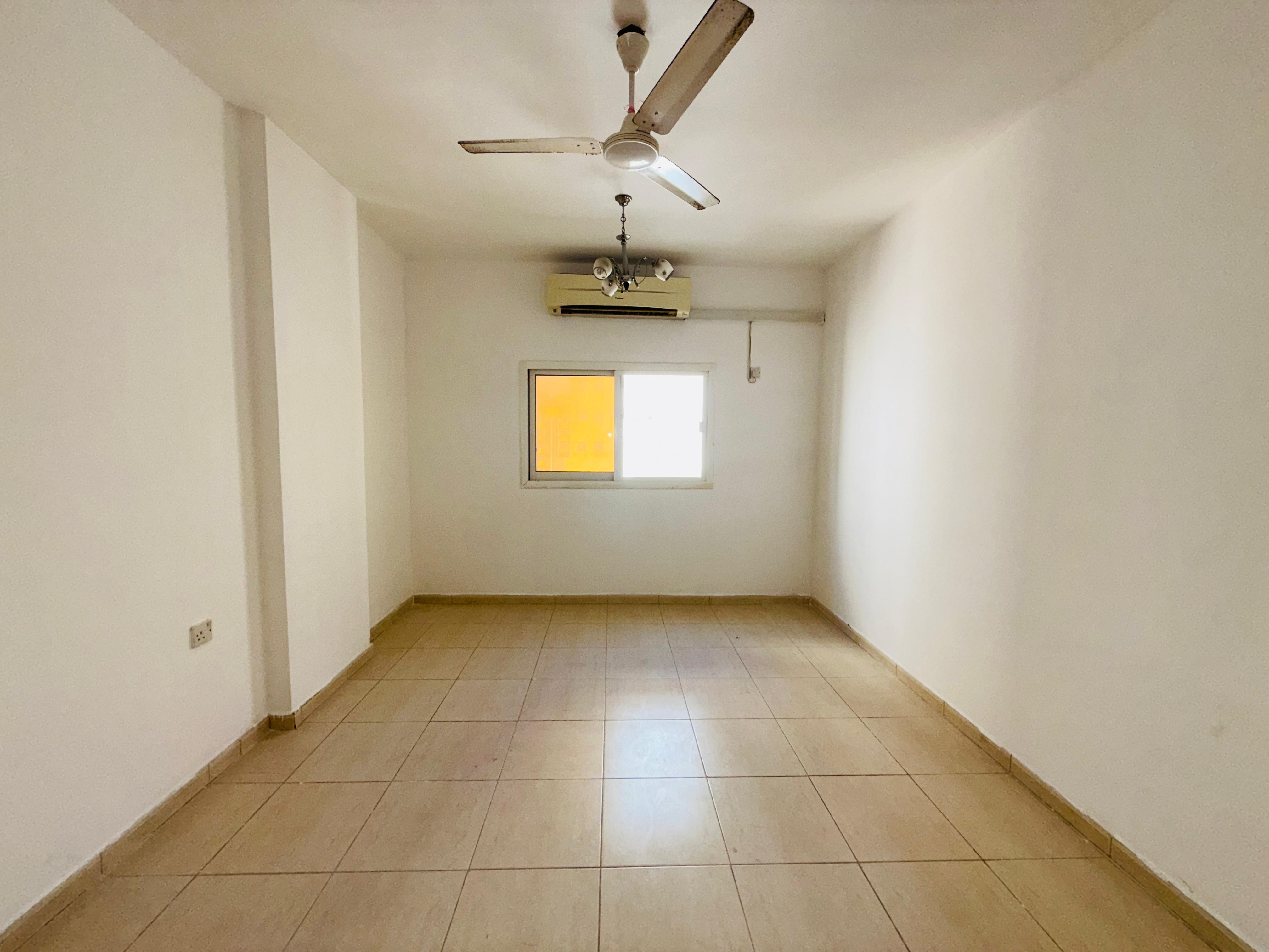 2bhk With Balcony Close To Mega Mall In Just 30k*