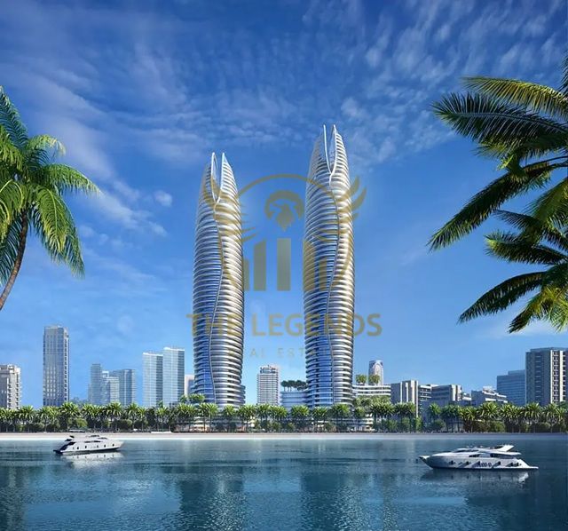 Canal view | Luxury living | Prime Location