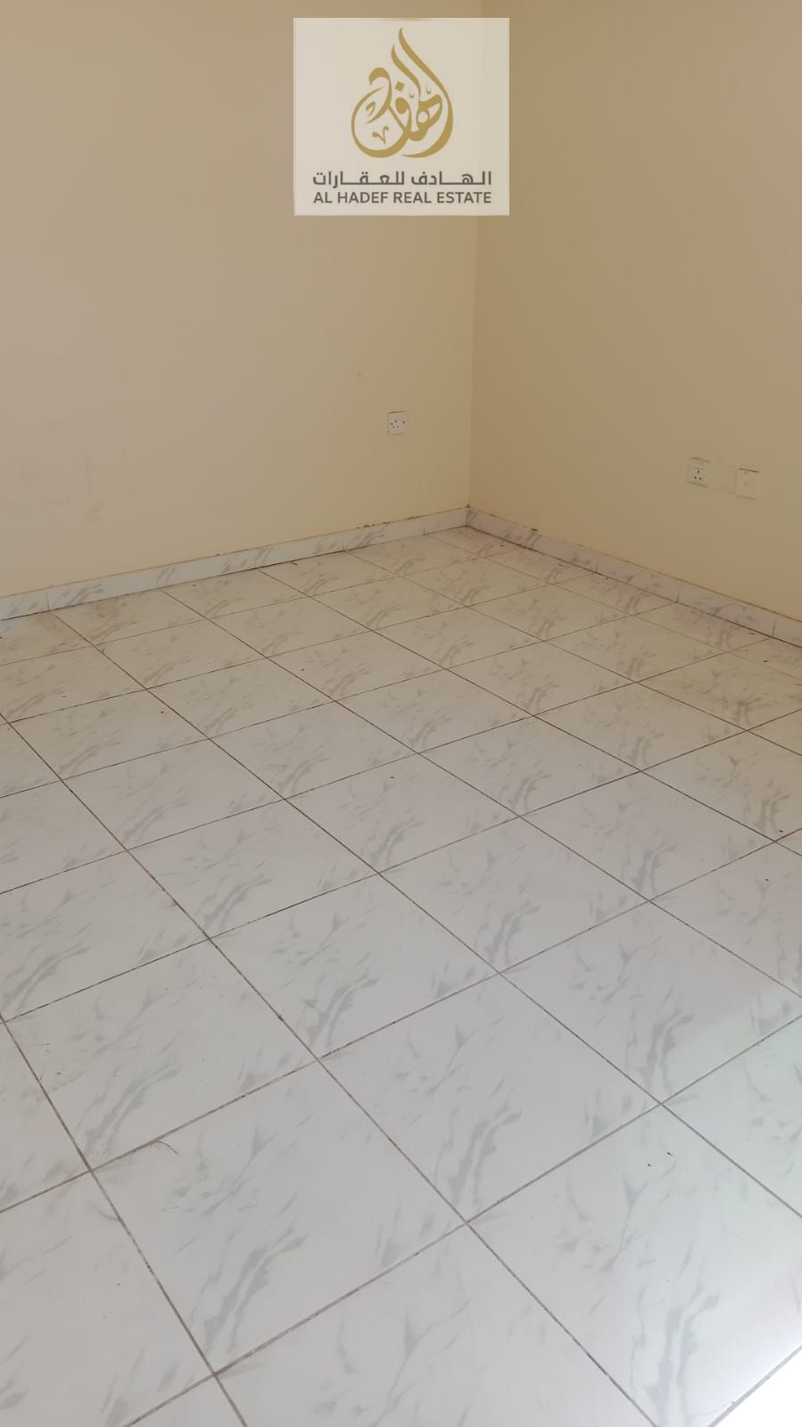 well-maintained apartment is now available in Al Bustan area, one of the prime and lively locations in Ajman. The building is close to all essential s
