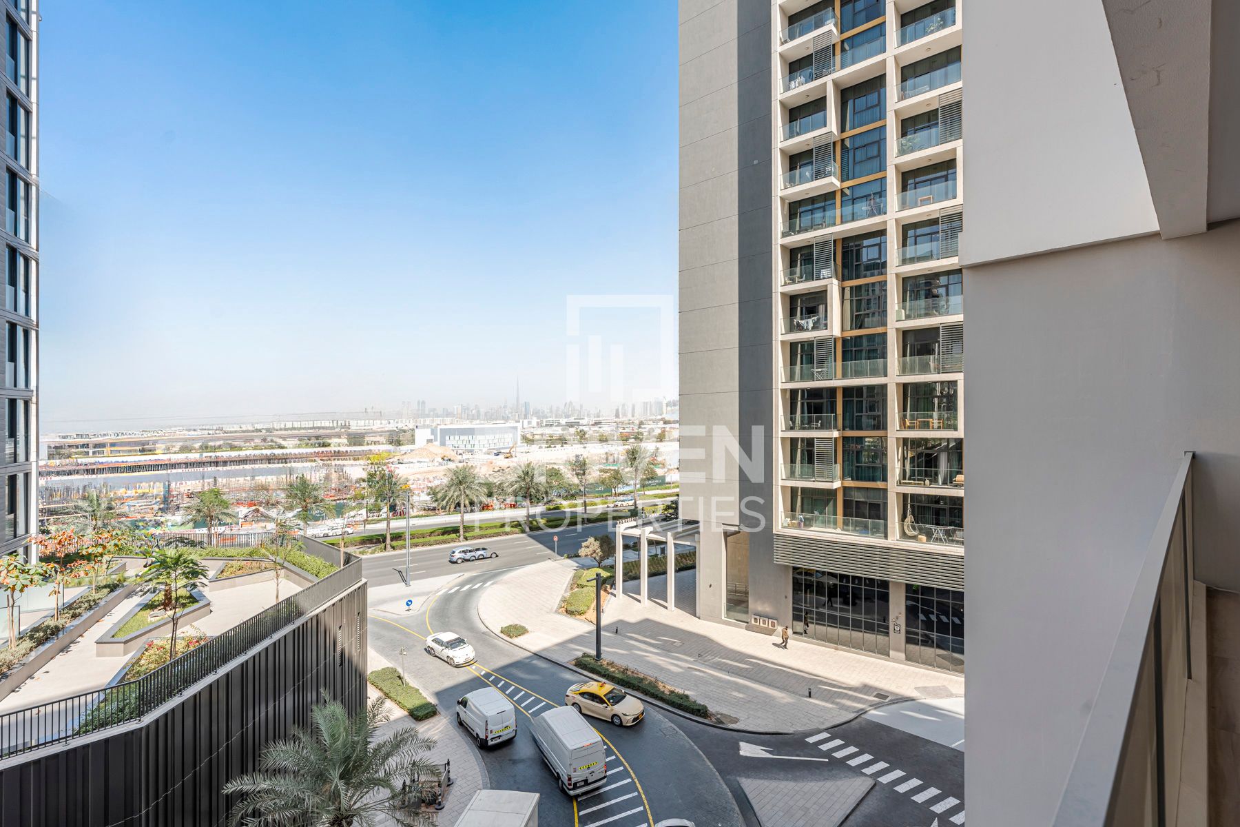 Vast Layout | Ready to Move in | Great Amenities