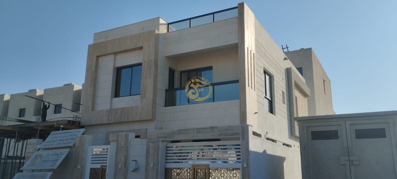 Townhouse | First Tenant | Spacious Layout | Street&sikka