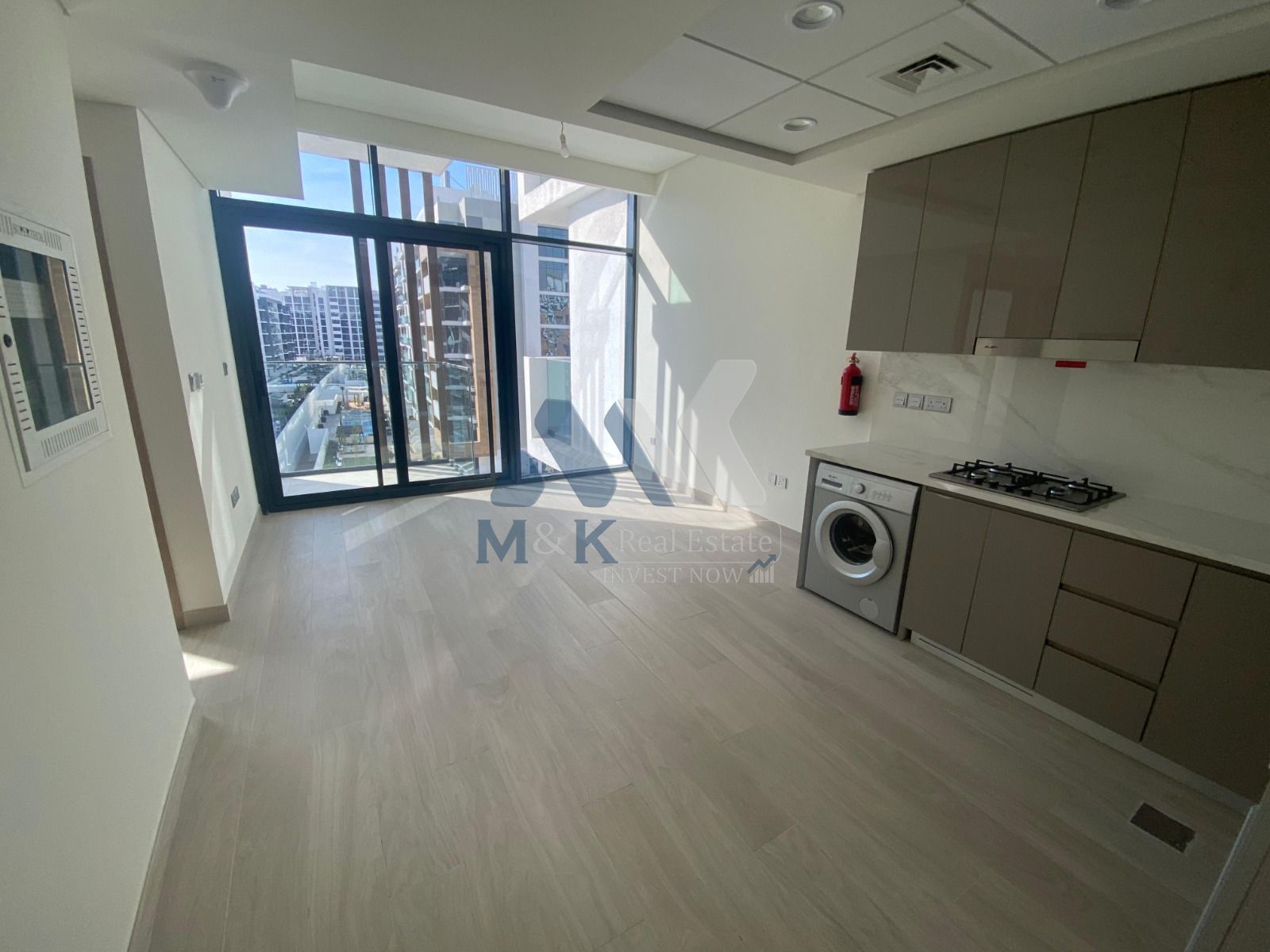 Pool View / Chiller Free 1 BR / Unmissable Opportunity