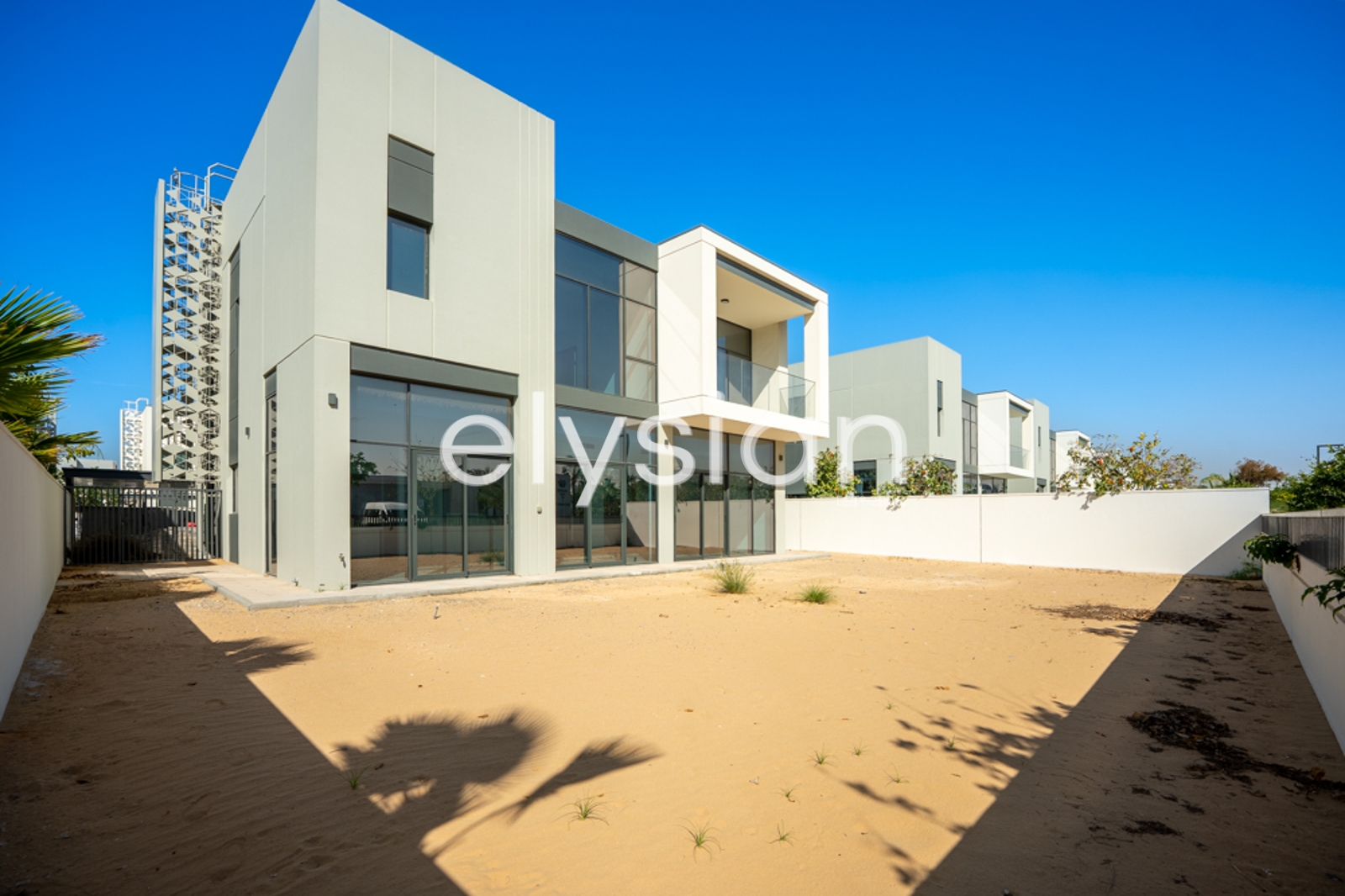 Vastu | Ideal Large Corner | Single Row Plot