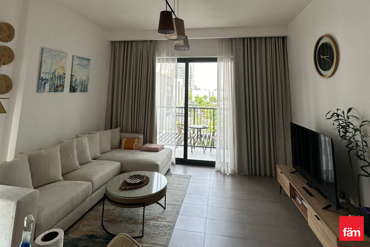 Fully Furnished |Vacant On 5th Of April |Spacious