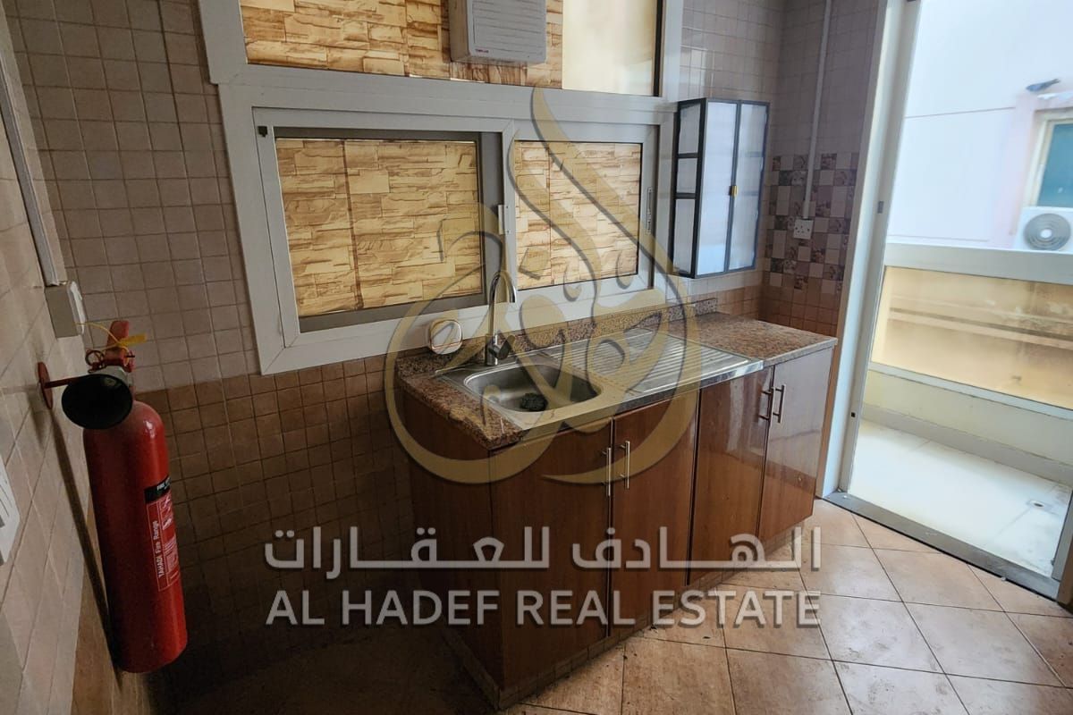 1 Bedroom Apartment for Rent in Al Butina – Balcony – Central AC – AED 27,000