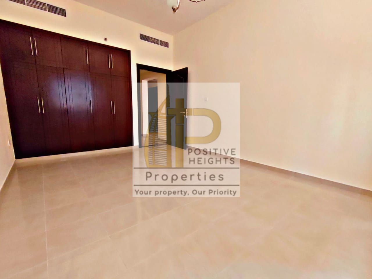 Fully Family Bldg | Well Maintained | Quiet Area | Vacant