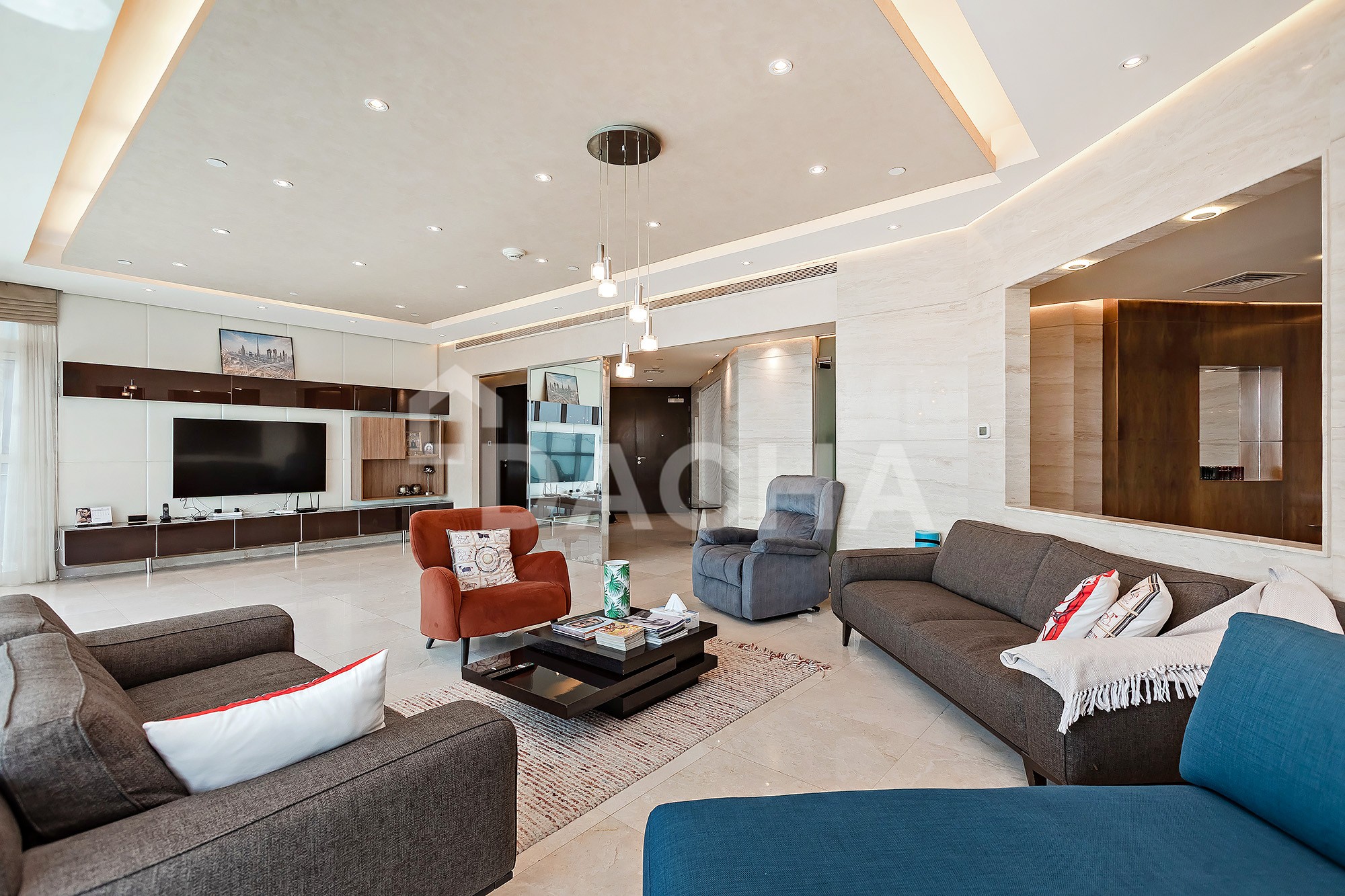 Large Layout | UPGRADED | Fully Furnished