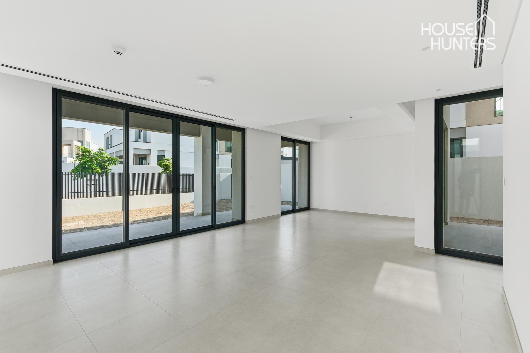 Big Plot | Corner Unit | Vacant and Ready Now