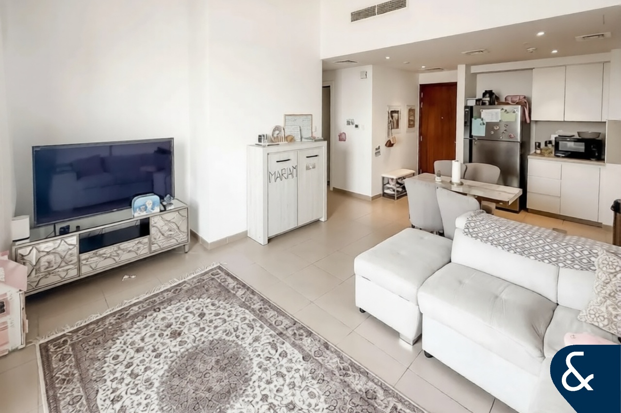 Spacious | Open Plan | Available 8th March