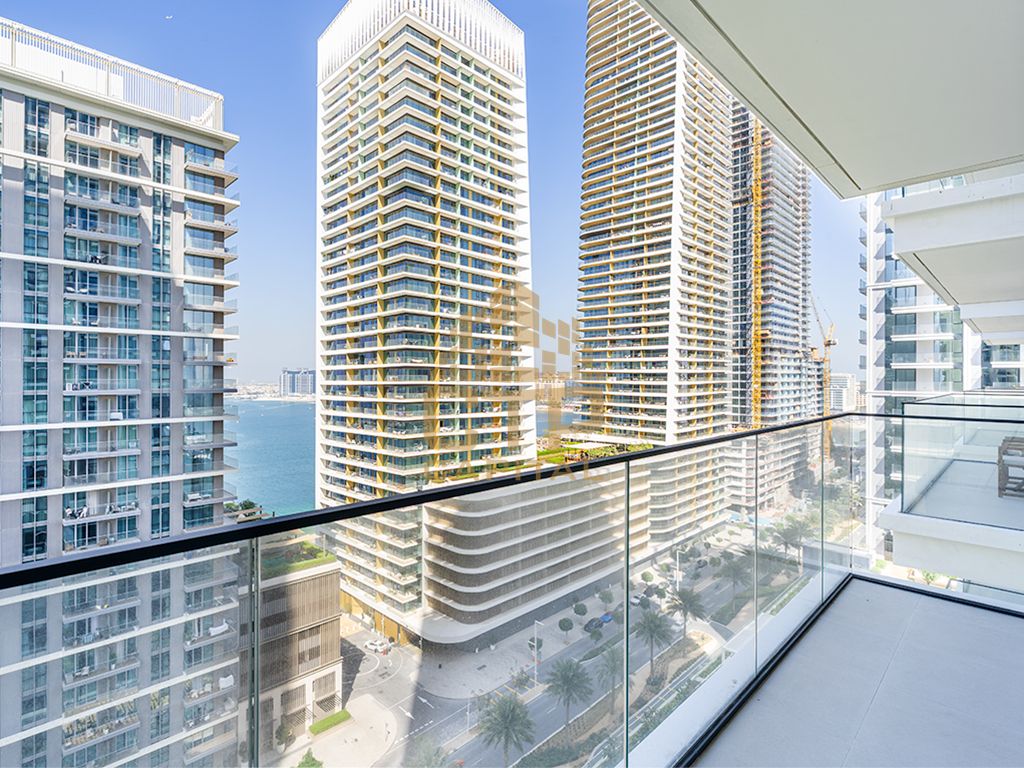 Exclusive | Vacant | Ready To Move | Mid Floor