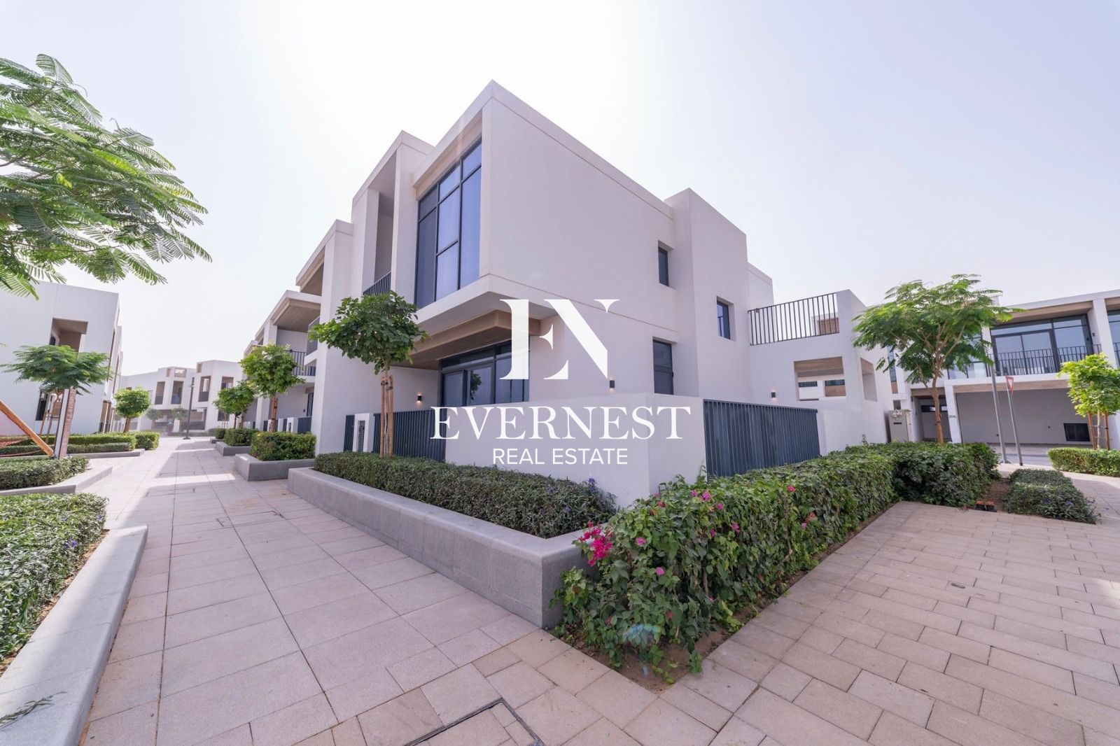 Spacious 4 BHK | Corner Unit | Near Kids Play Area & Parks