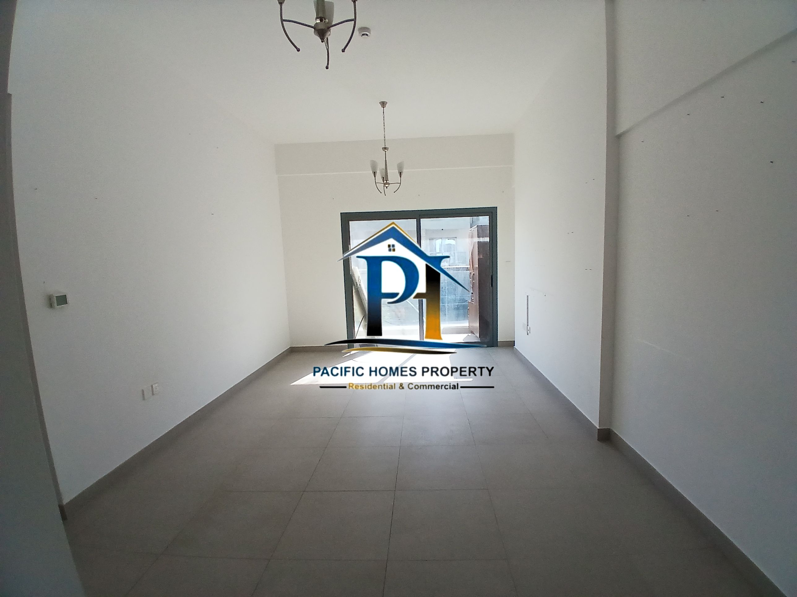 LAVISH | 1BHK | BALCONY | POOL | GYM | PARKING | ONLY FAMILY