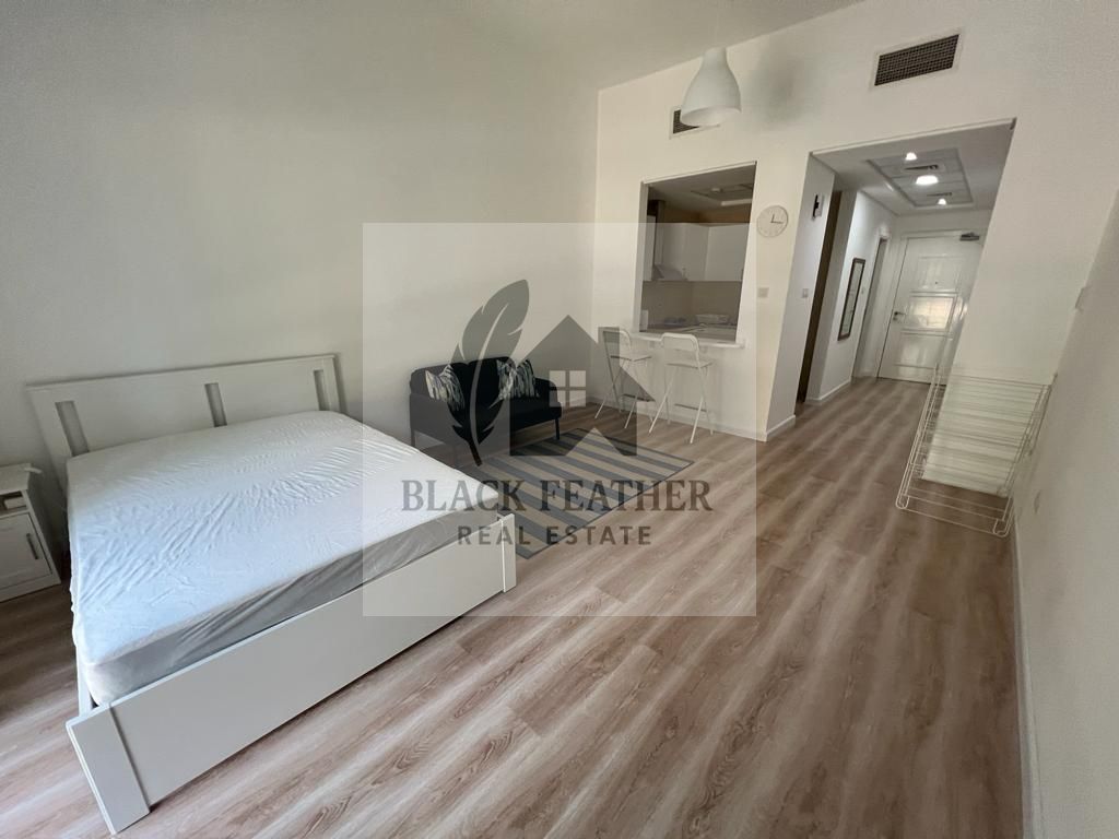 6 Cheqs Upgraded Fully Furnished Studio Next to Garden Metro @ 60k
