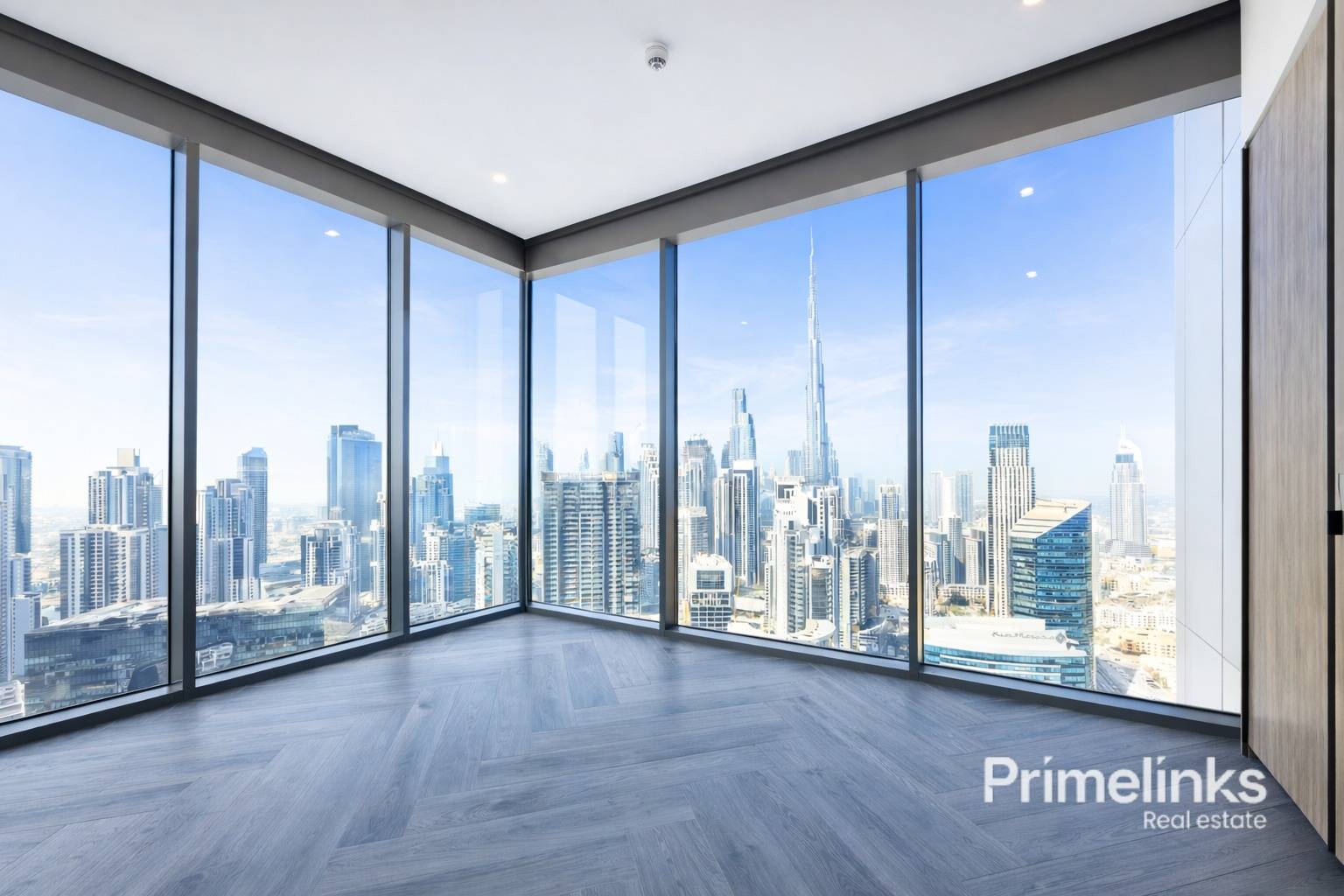 Stunning Burj & Canal View | Luxury Living