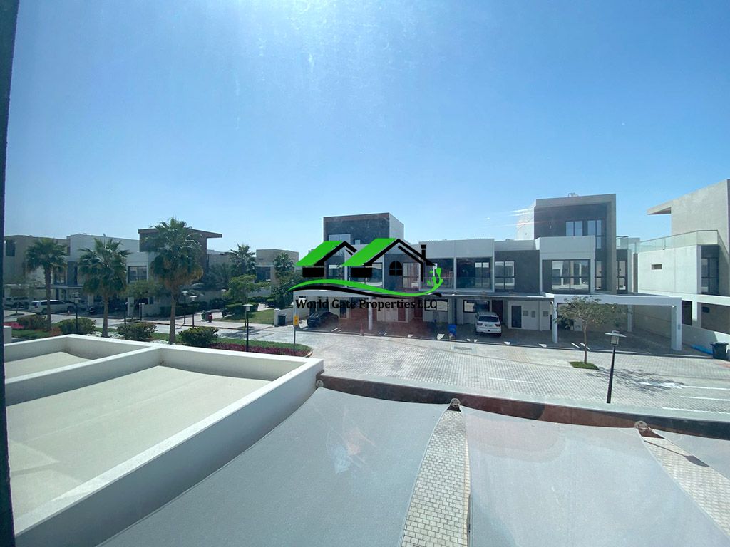Spacious 3BR+Maids| Private Garden | Move-in Ready