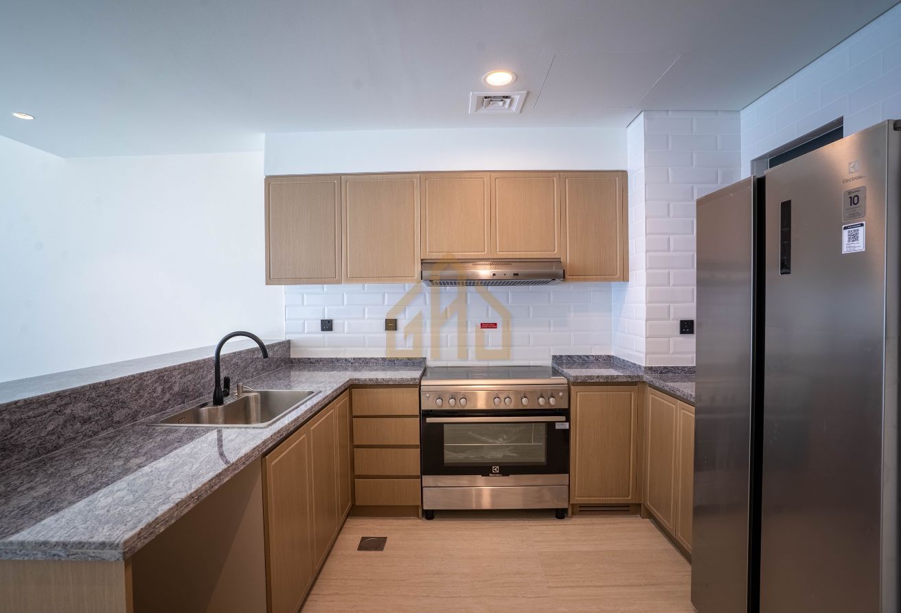 READY TO MOVE| FAMILY COMMUNITY| LUXURY LIVING