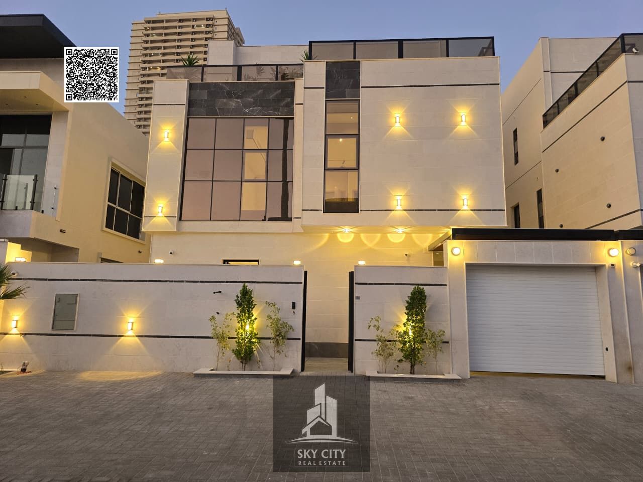 Luxury villa for sale in Al-Amrah with a private pool – 6 master bedrooms – ready to move in immediately, including electricity, water and air conditi
