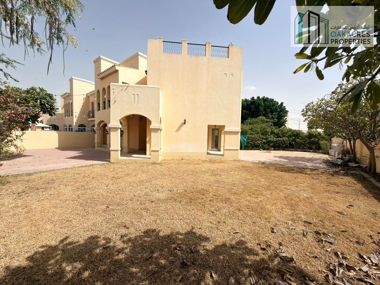 4 Bedroom with Maids room Villa l Private Garden