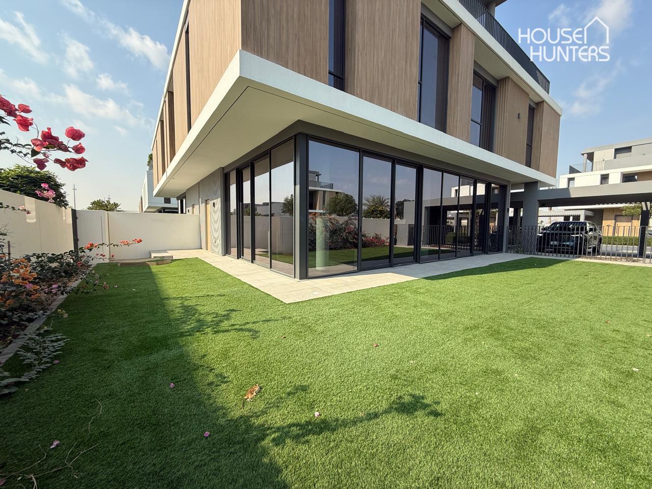 Rare Unit | Corner | Prime Location