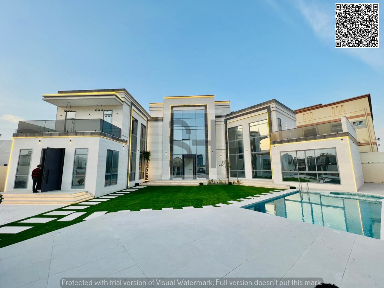 Villa for sale opposite a garden, including registration fees, electricity, water and air conditioning.