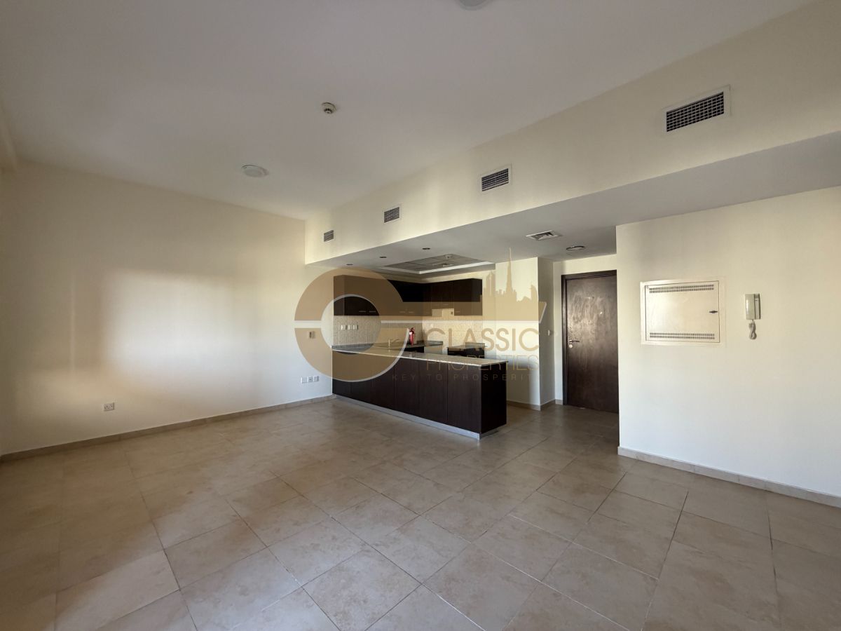 Inner Circle | Near Community Hub | Good Condition