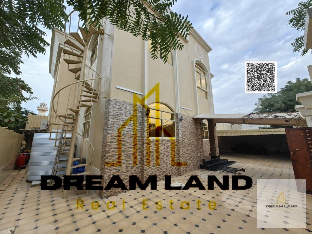 Including water, elc and AC, Amazing villa at the corner of 2 streets, consists of 7 master bedrooms with built in wardrobes, now for sale in upscale