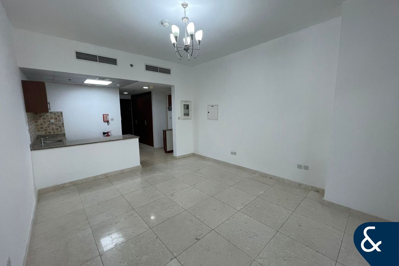 Exclusive | Unfurnished | Pool Views