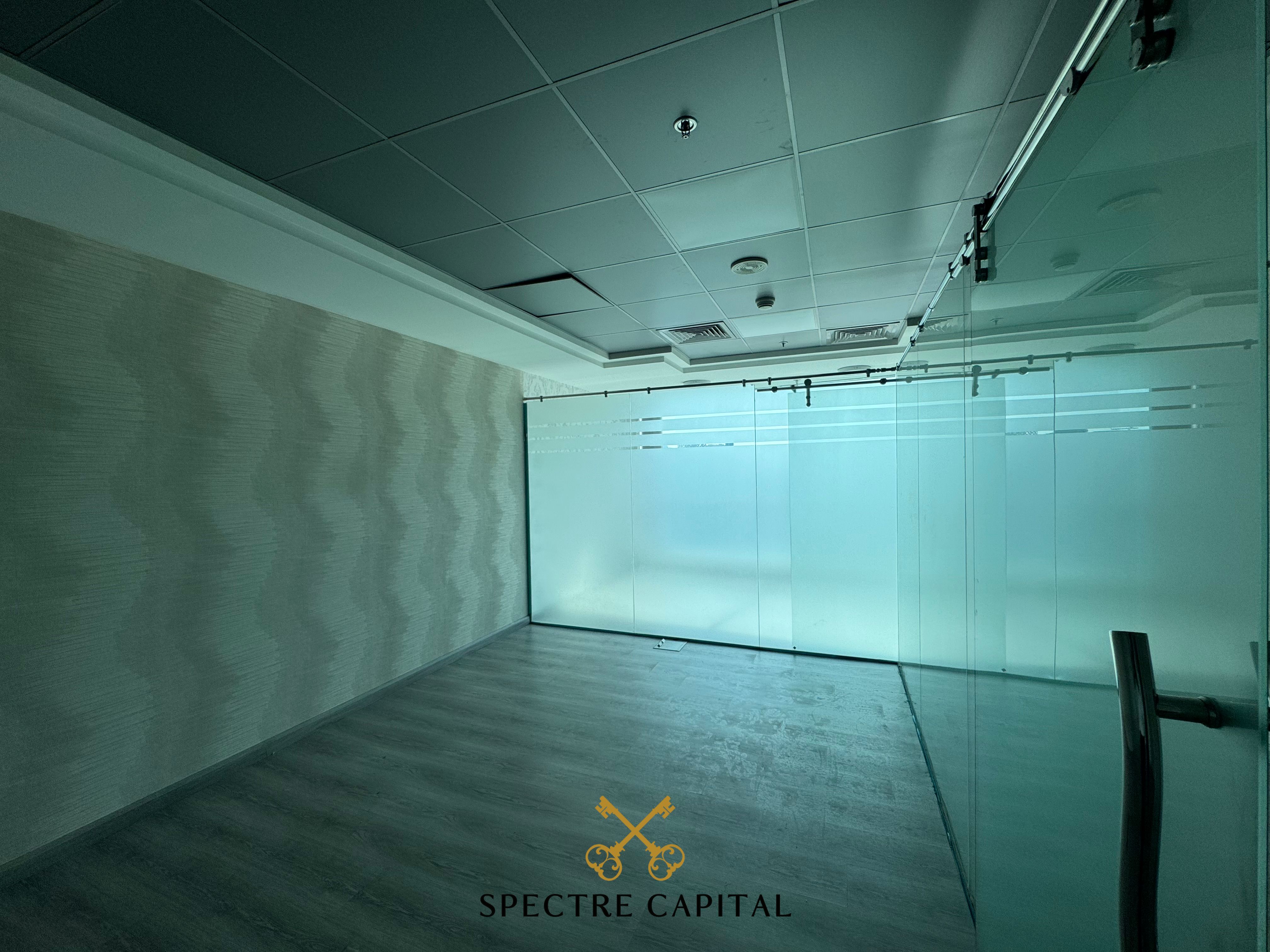 FULL PARTITIONED OFFICE | SPACIOUS LAYOUT | FULL CANAL VIEW