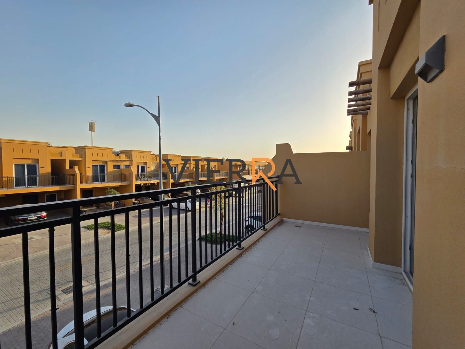 Modern Finishes | Fully Furnished | Ready To Move