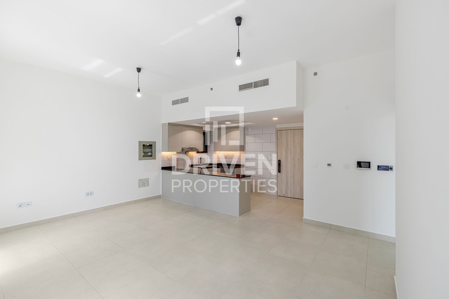 Spacious Layout | Ready to Move in | Low Floor
