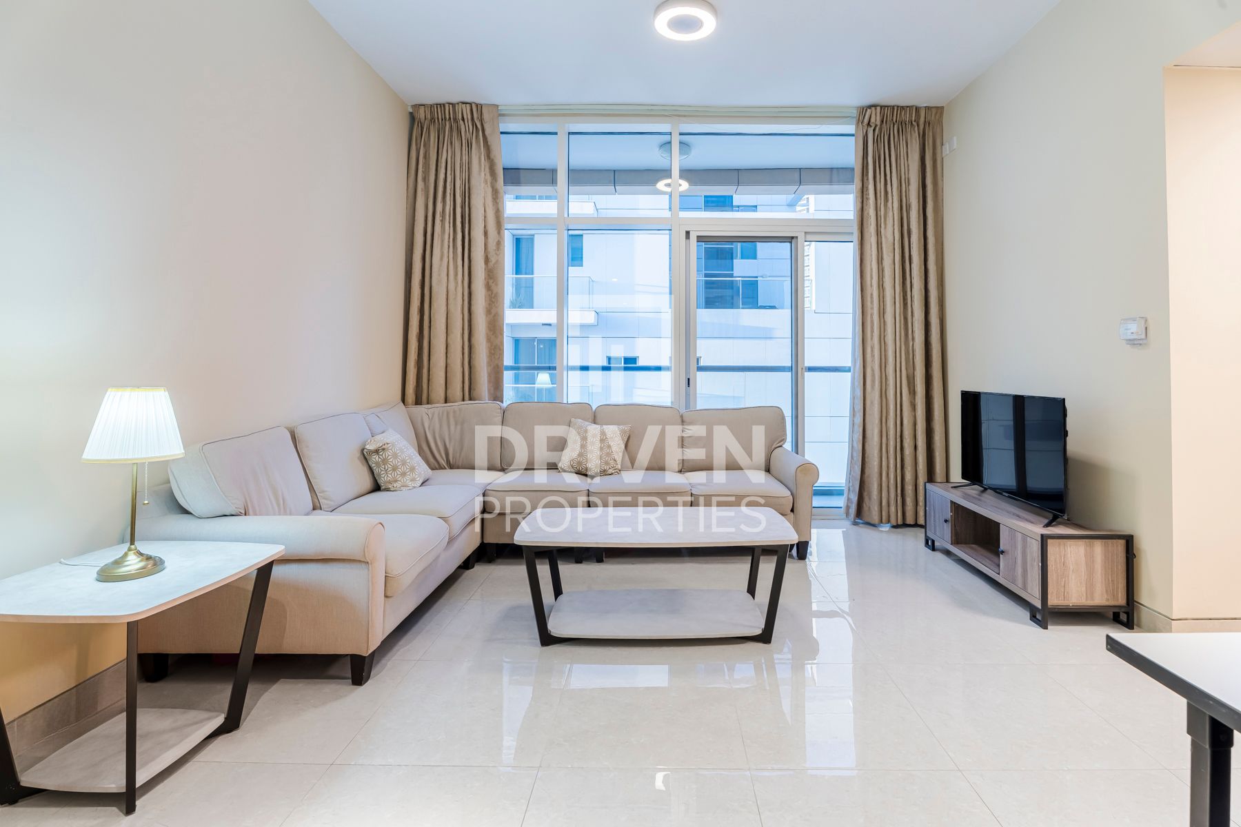Spacious Layout Ready To Move In | Prime Location