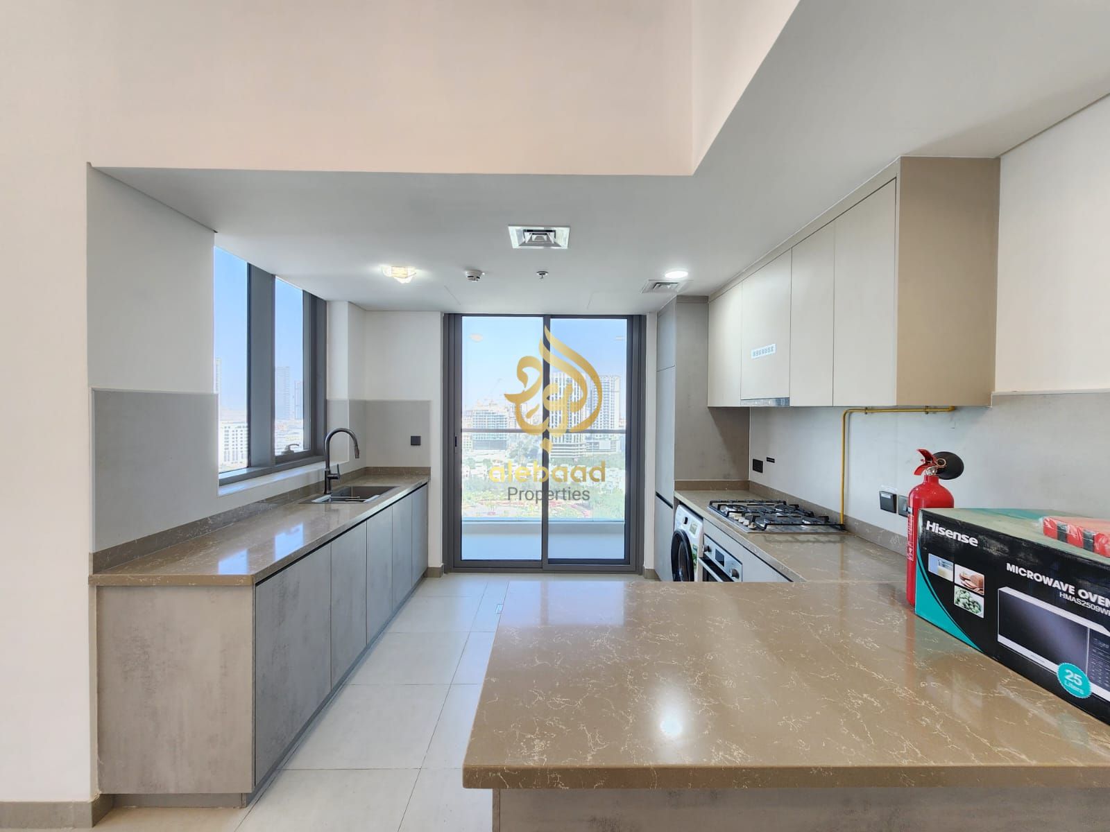 Semi Furnished 2Bhk Flat Available Huge Size