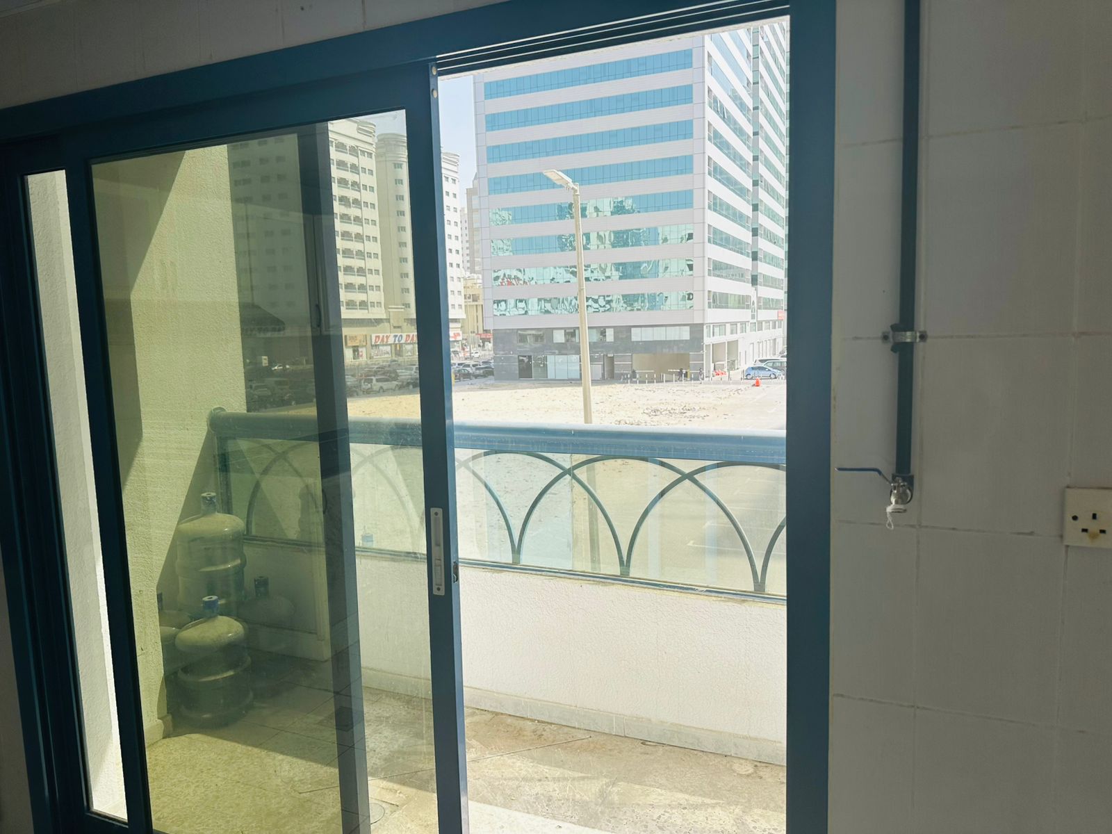 Free AC, open view, well-lit and ventilated all day, balcony, large kitchen area, prime vibrant commercial location.