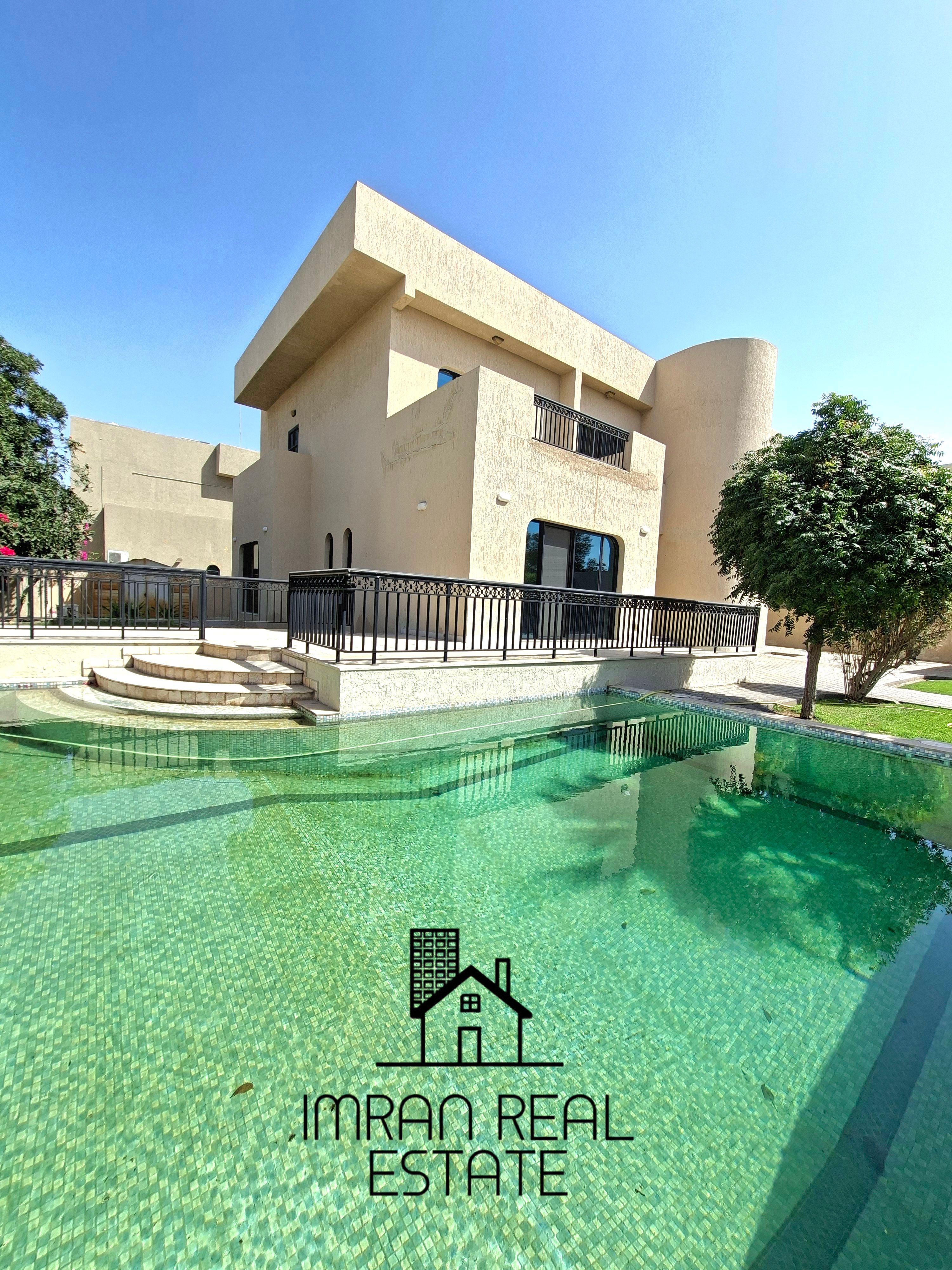Modern 4BR Villa, swimming pool, huge size ready to move
