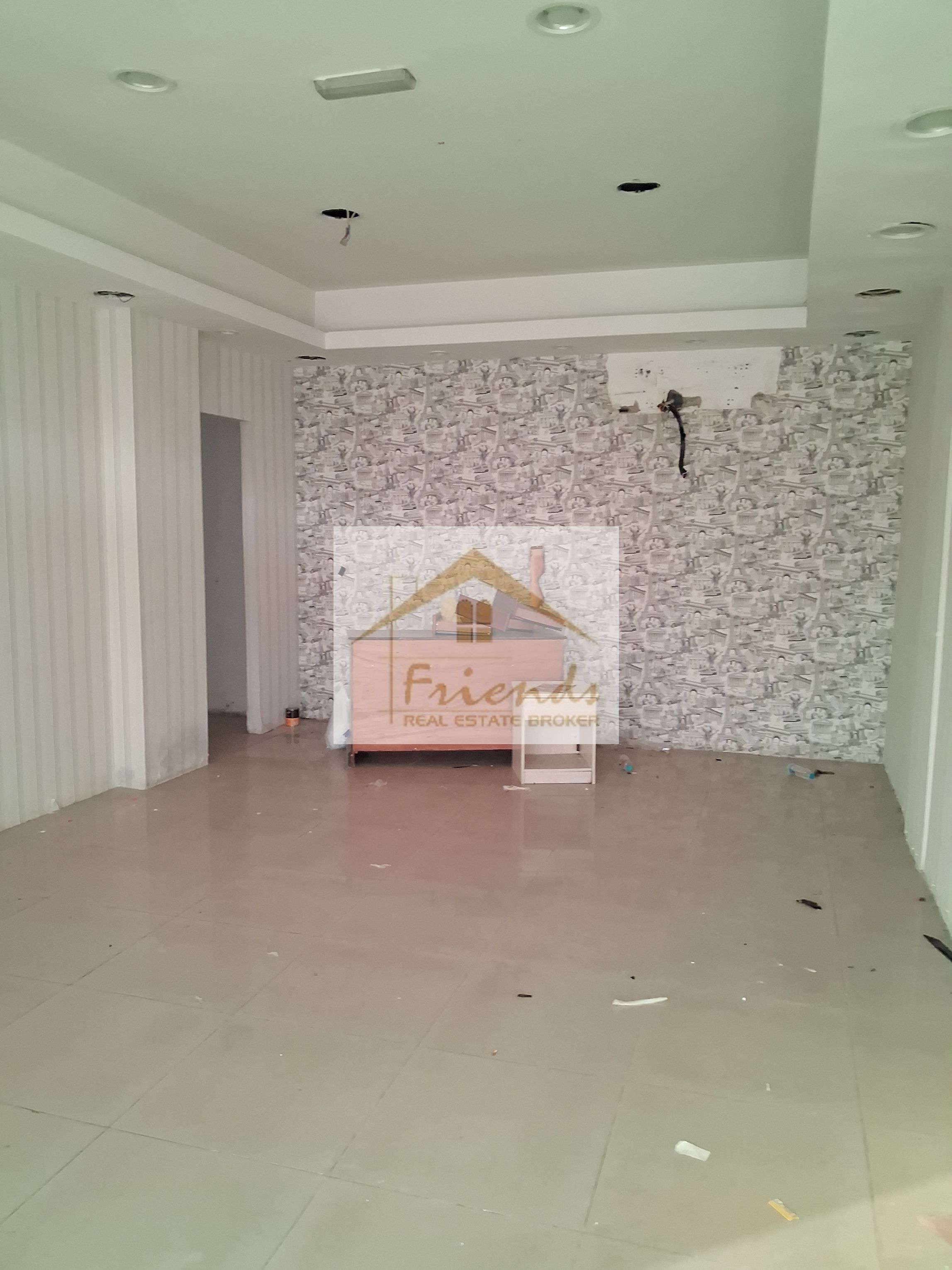 ROAD FACING | FULLY FITTED SHOP FOR RENT IN FRANCE CLUSTER