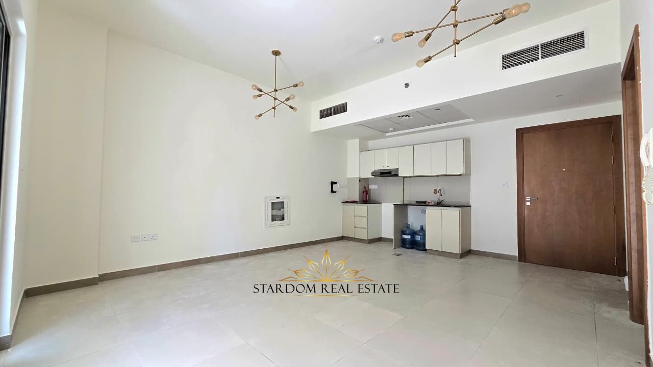 OPEN KITCHEN | 1 BEDROOM | VACANT