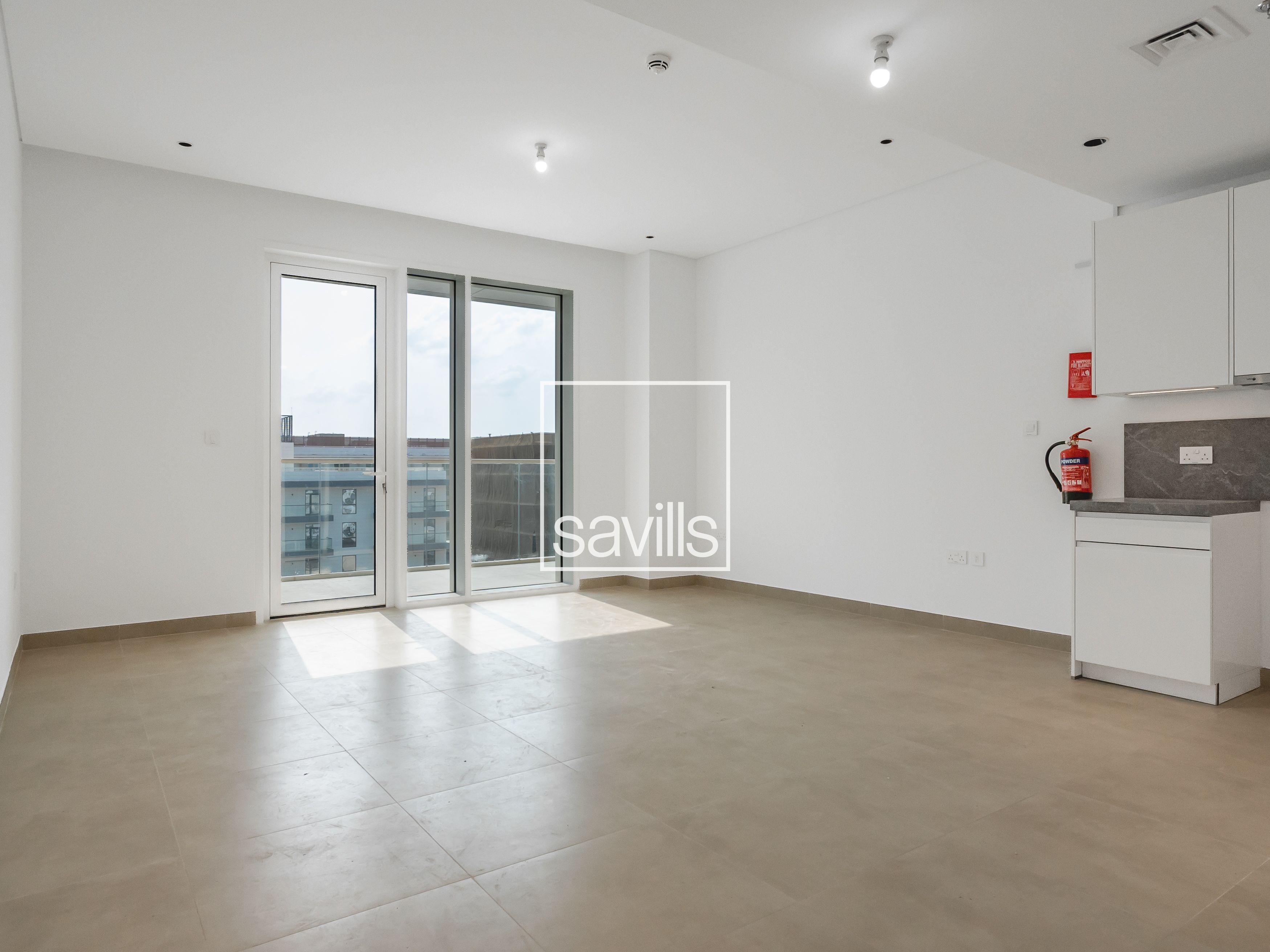 Swimming Pool View | 1 Bedroom | Ready to Move In