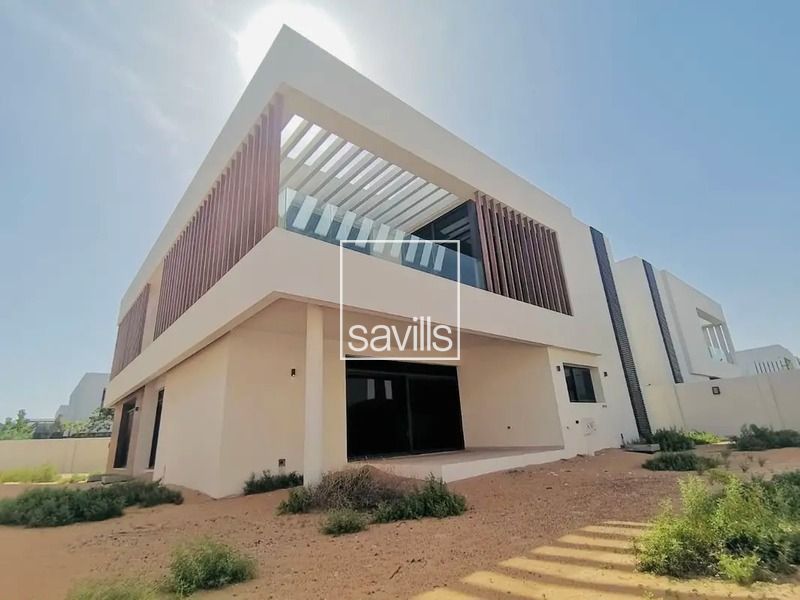 Family 4BR Villa | Private Garden | West Yas