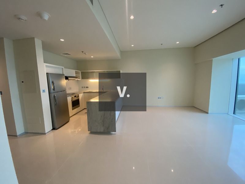 High Floor | Free AC | Popular Bldg