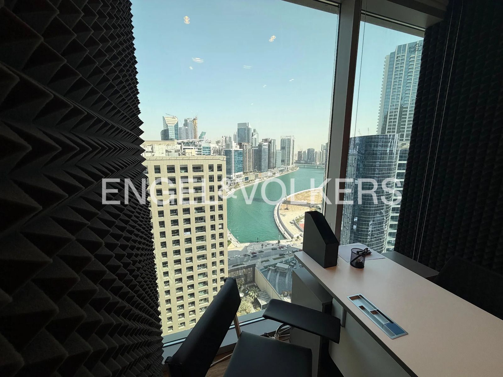 Prime Location|Canal View|Ready To Move