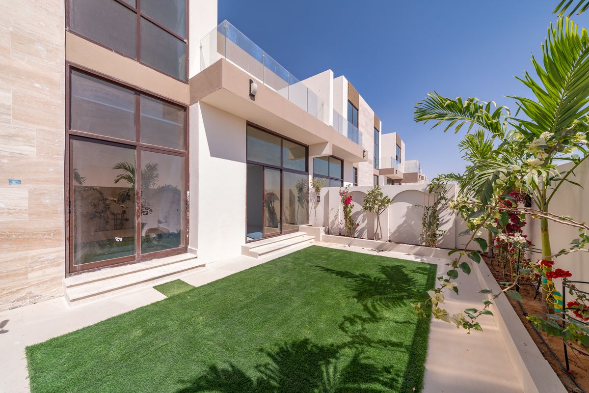 Brand New | Ready to Move | Private Garden