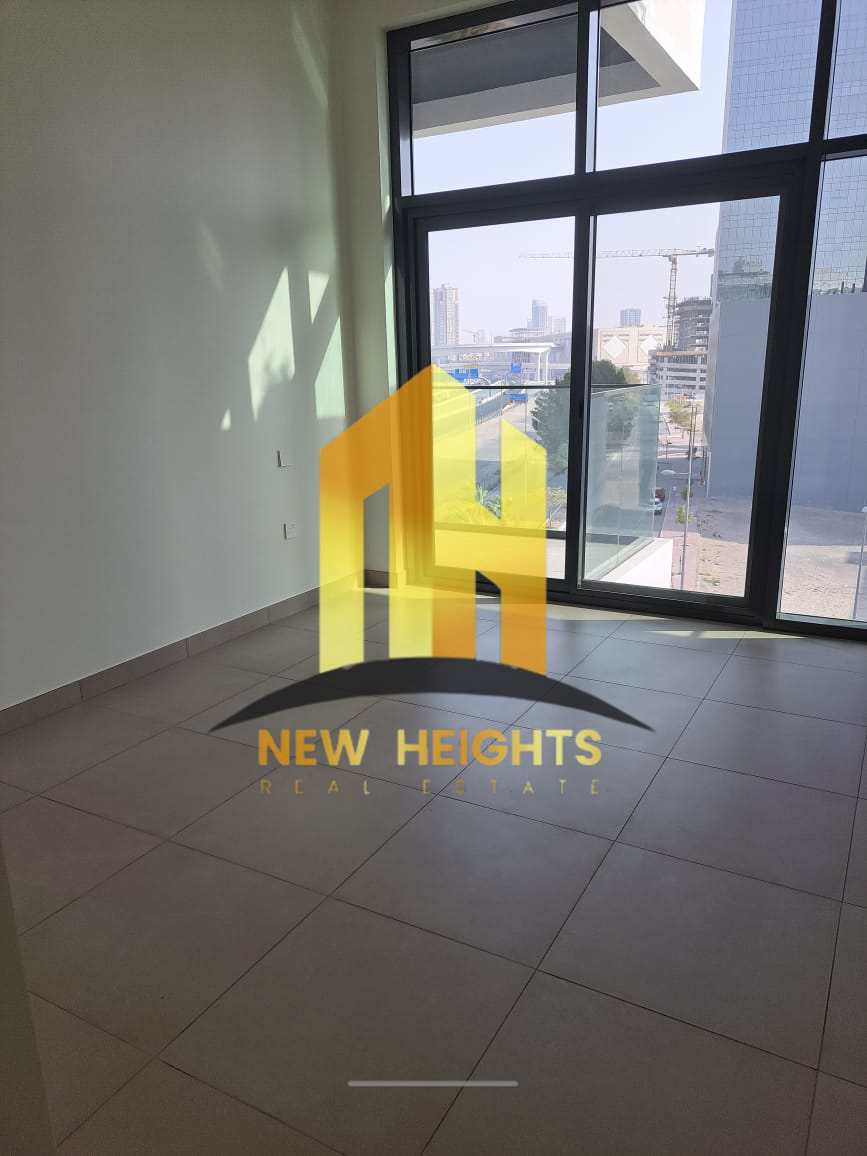 VACANT | 3BR | High Rolling