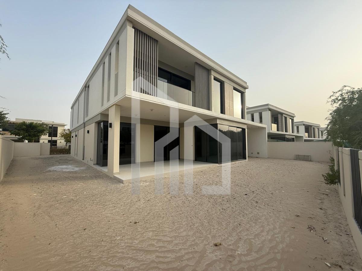 Large Corner Plot | Negotiable