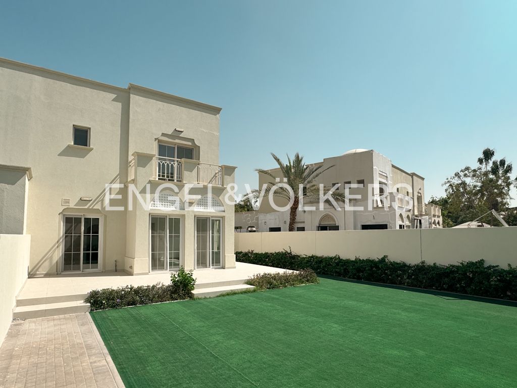 Newly Renovated | Large Plot | South Facing Garden